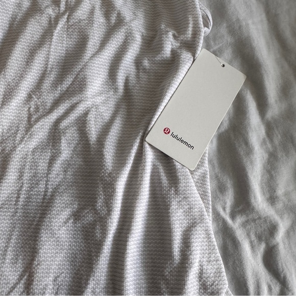 95 🆕🤍 Lululemon Essential Tank - White Herringbone - Picture 9 of 12